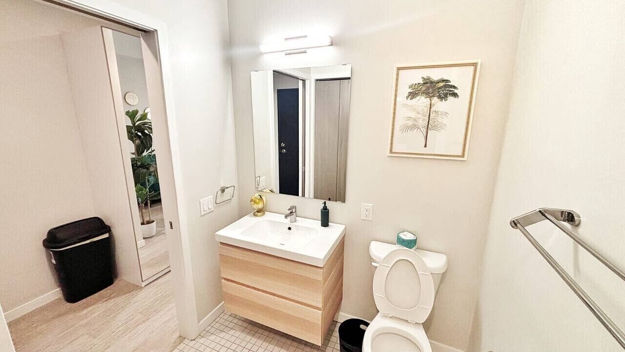 Photo of Bathroom in Downtown Des Moines