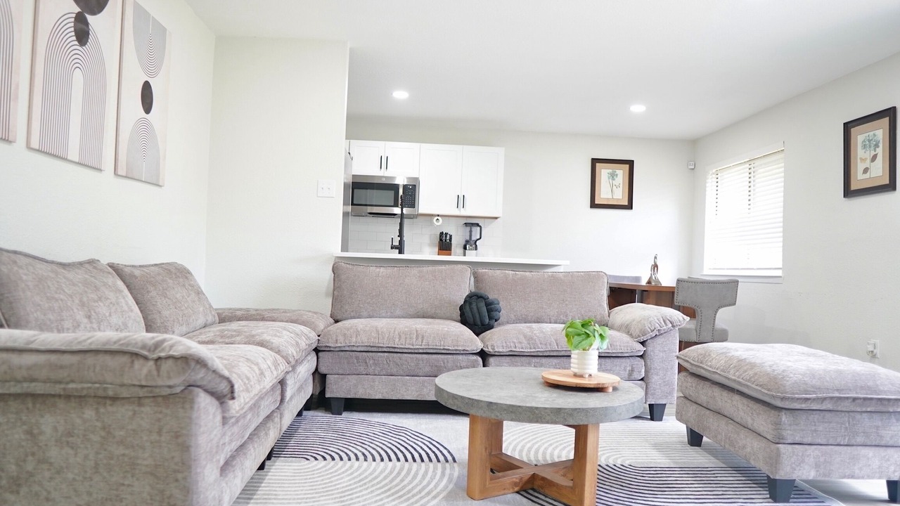 Photo of Livingroom in Forney