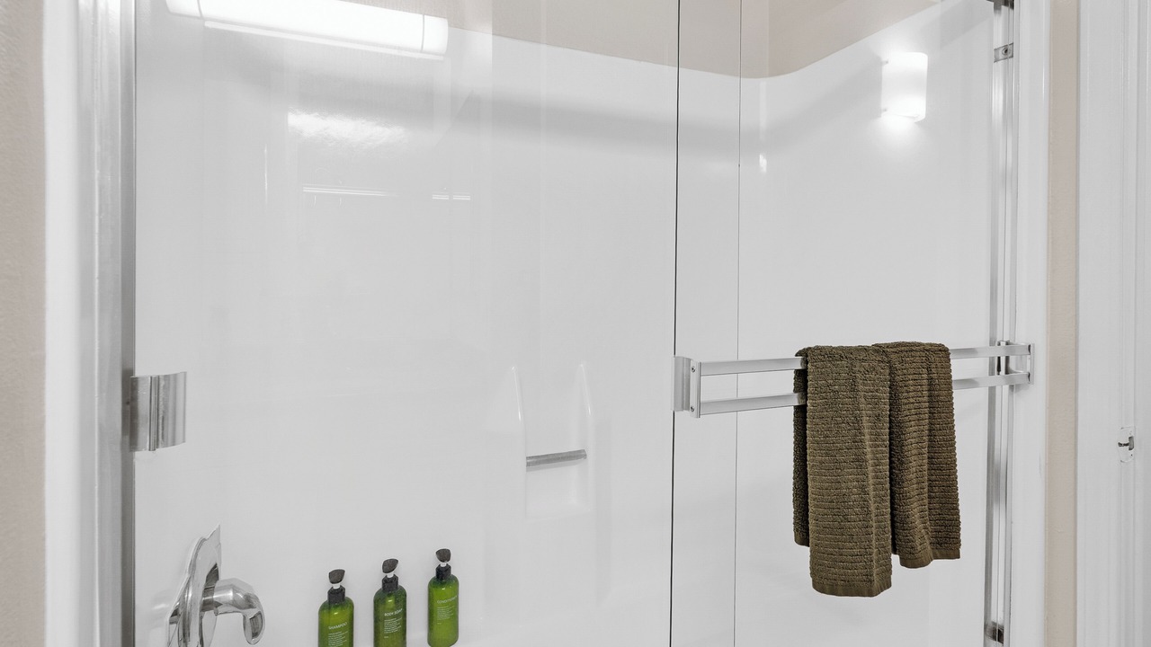Photo of Bathroom in Marina Peninsula