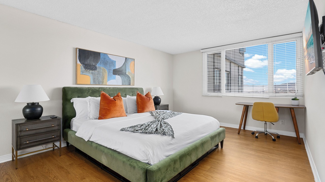 Photo of Bedroom in Marina Peninsula