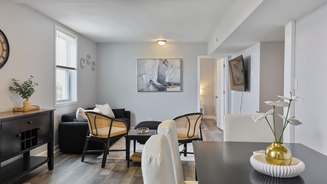 Photo of Livingroom in Oak Park
