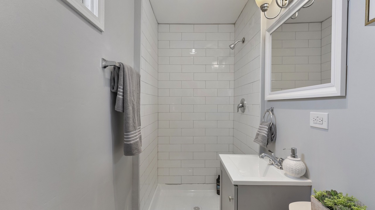 Photo of Bathroom in Oak Park