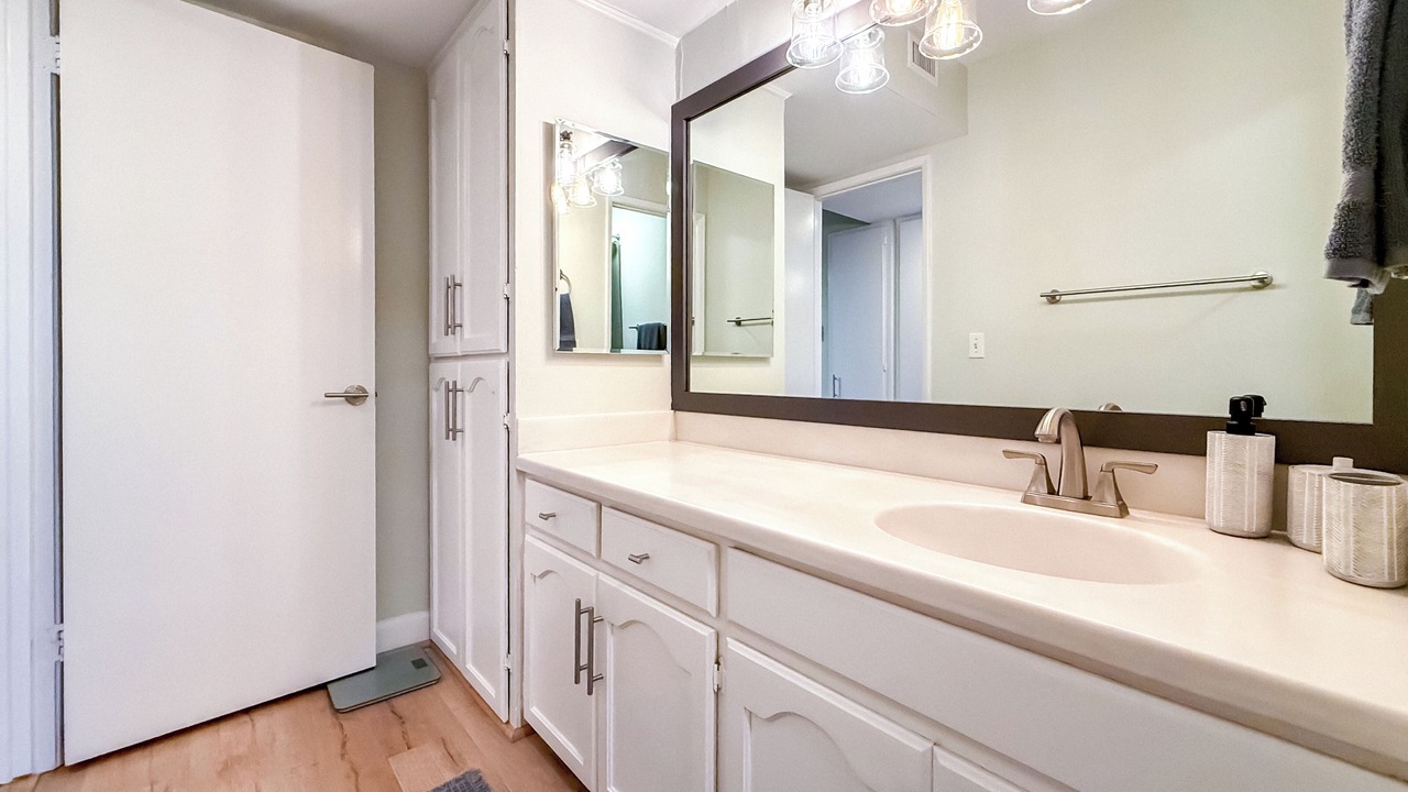 Photo of Bathroom in Studio City