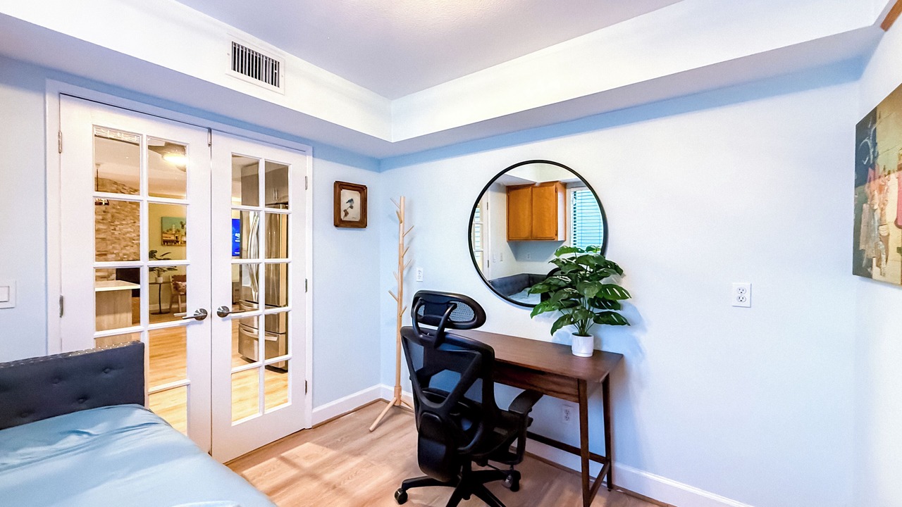 Photo of Bedroom in Studio City