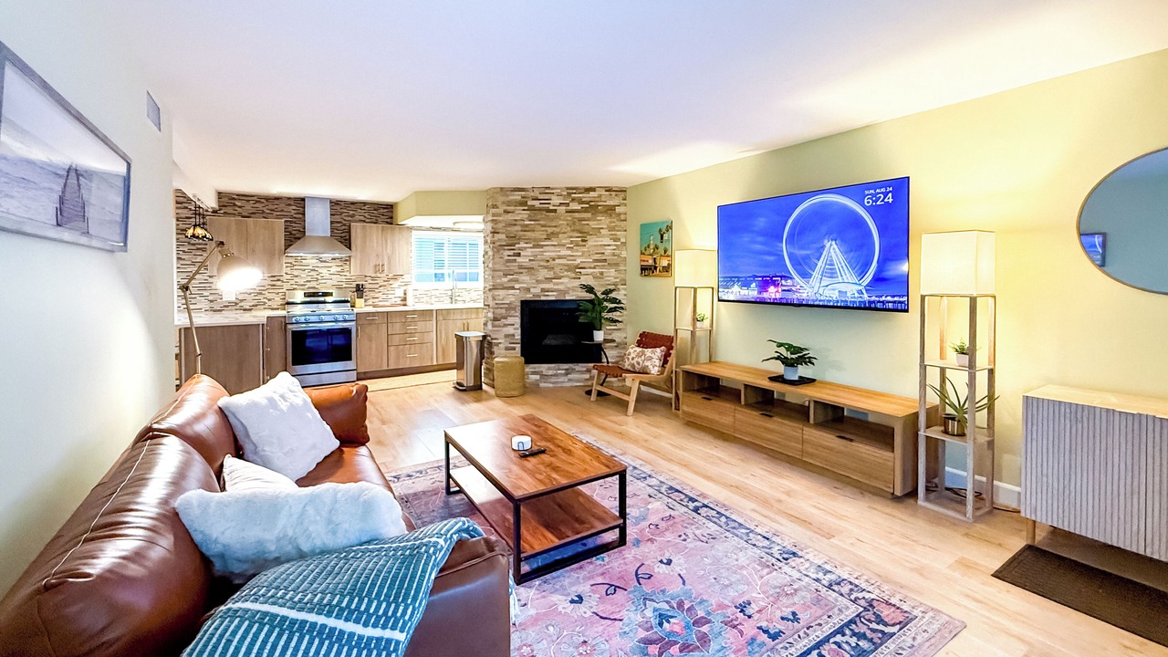 Photo of Livingroom in Studio City