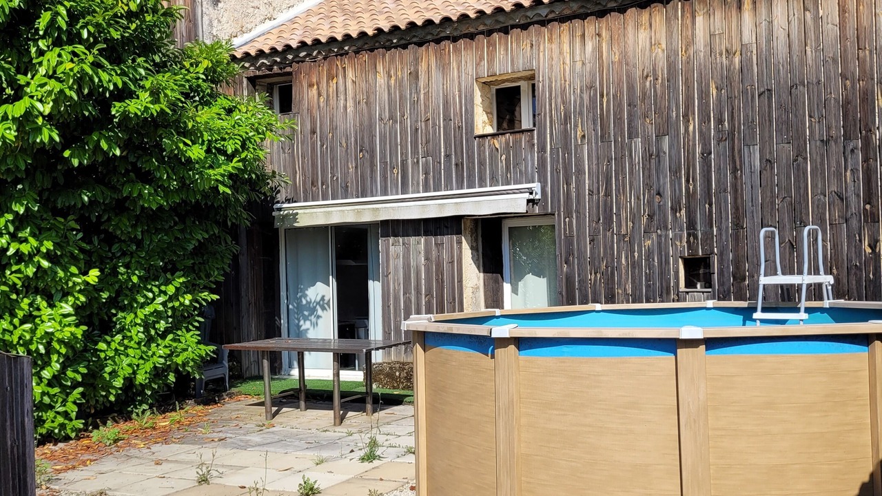 Photo of Outdoor in Clermont de Beauregard