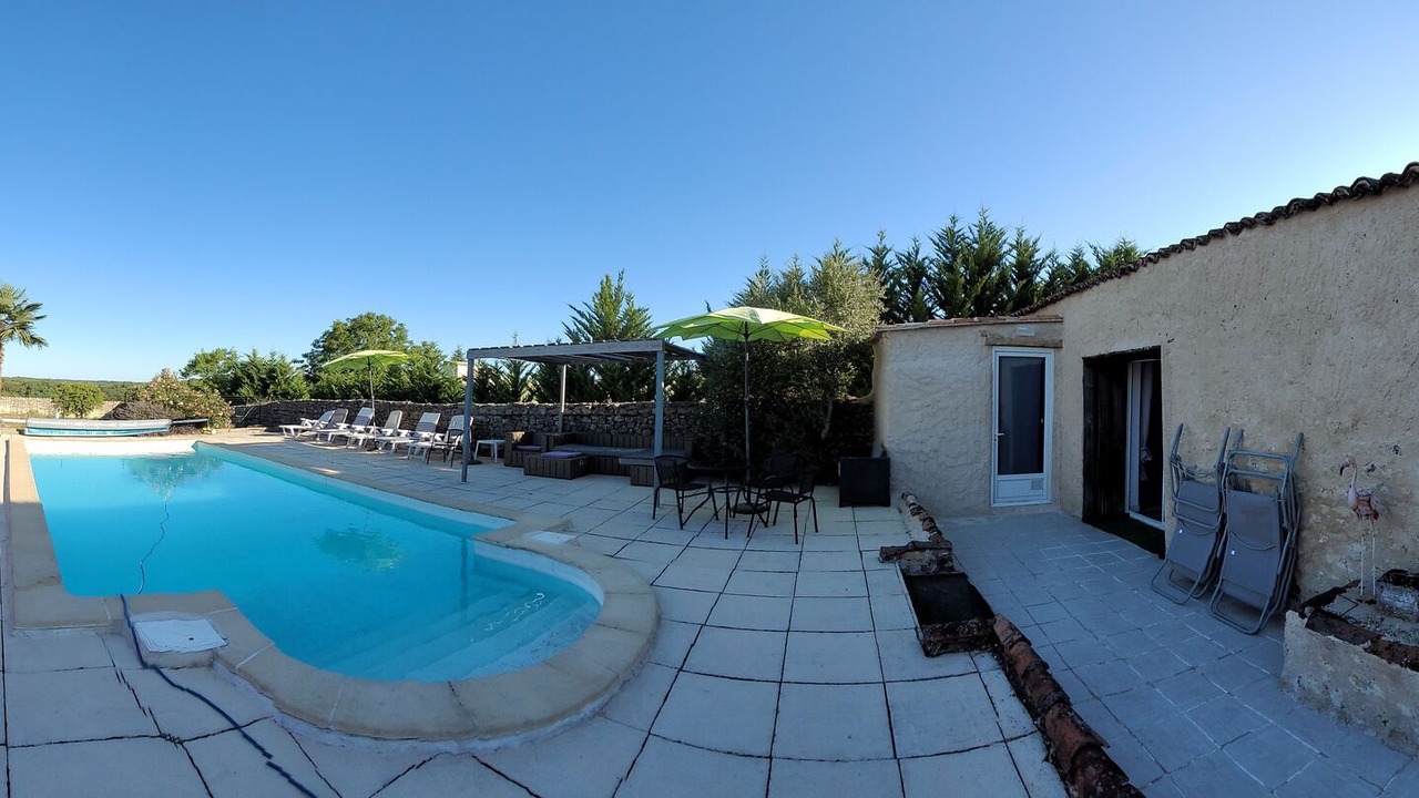 Photo of Outdoor in Clermont de Beauregard