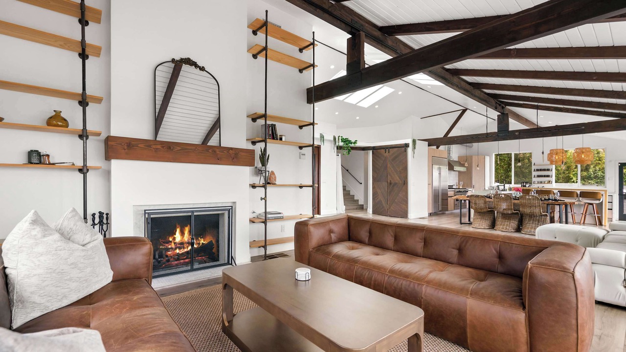 Photo of Livingroom in Pacific Palisades