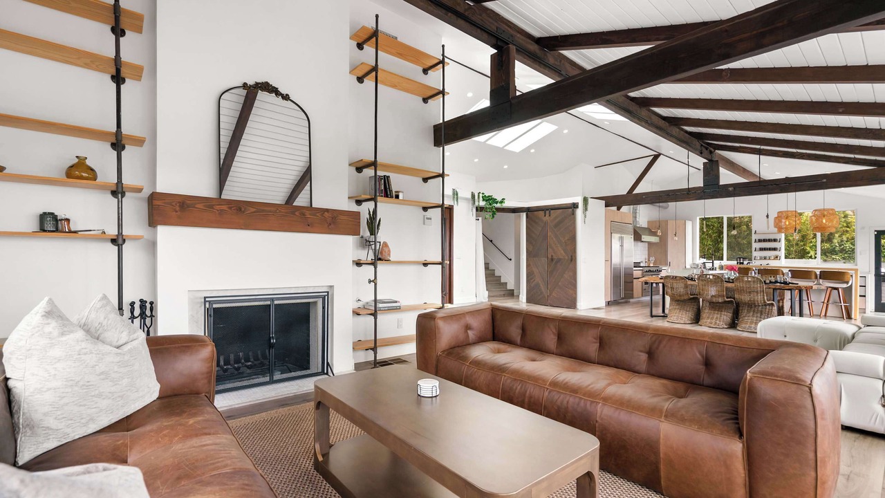 Photo of Livingroom in Pacific Palisades