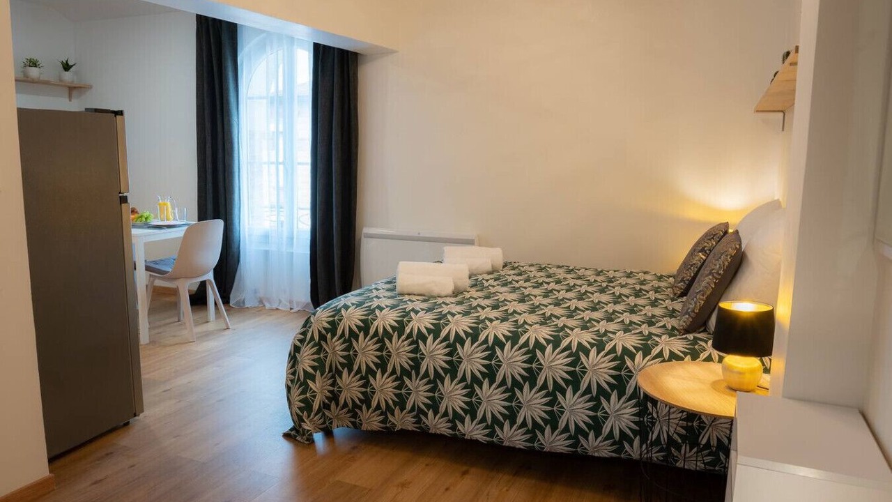 Photo of Bedroom in Chalons-en-Champagne