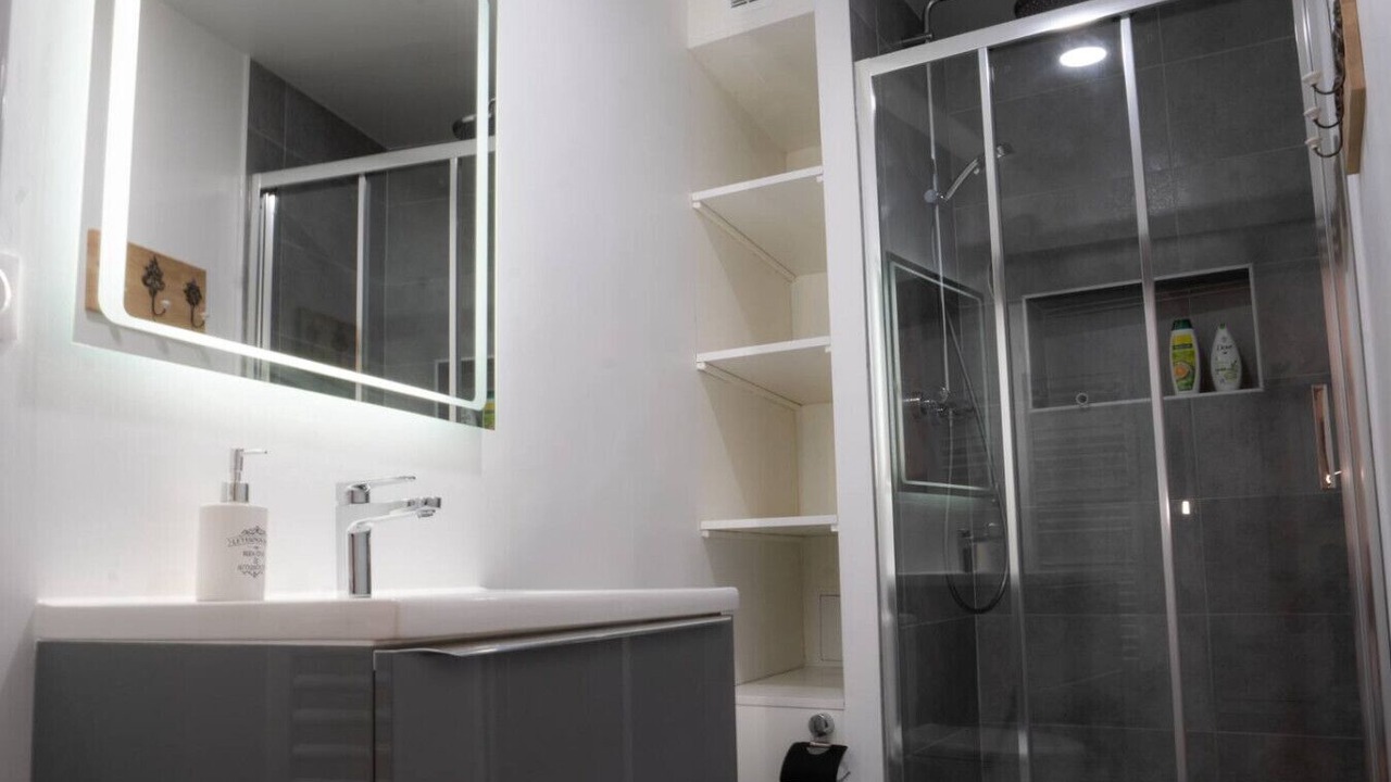 Photo of Bathroom in Chalons-en-Champagne