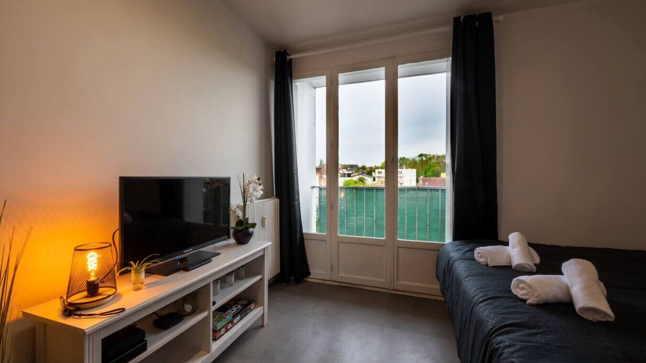 Photo of Bedroom in Evreux