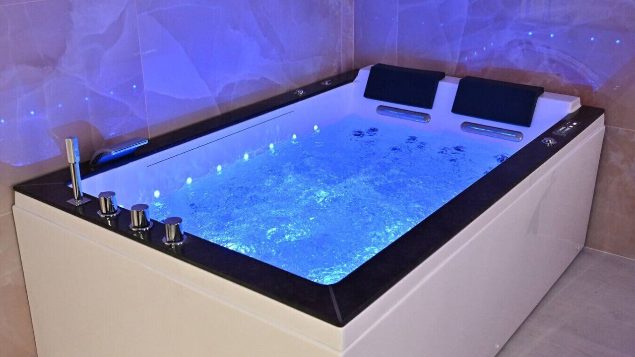 Photo of Others in Sens