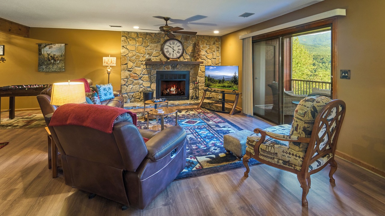 Photo of Livingroom in Pittman Center