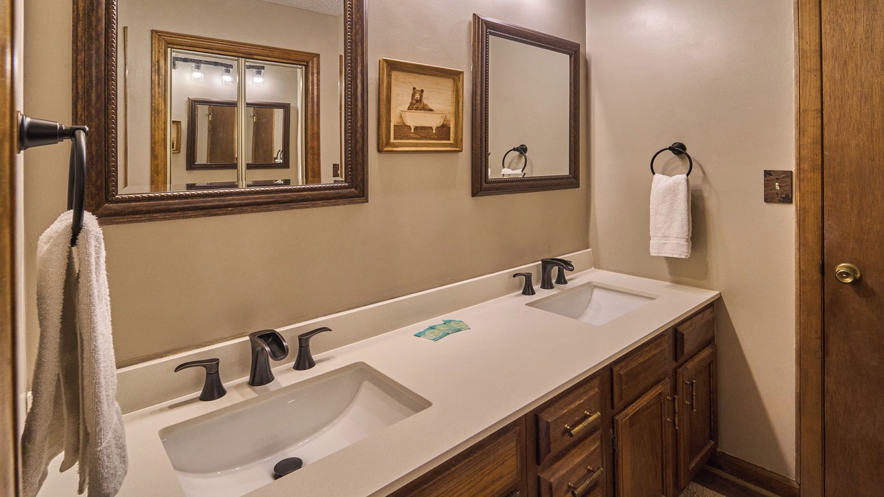Photo of Bathroom in Pittman Center