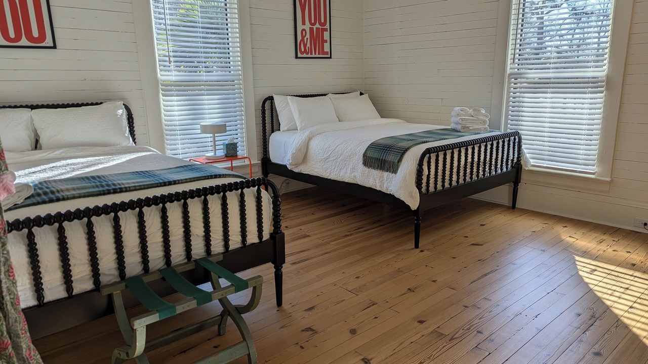 Photo of Bedroom in Bahama