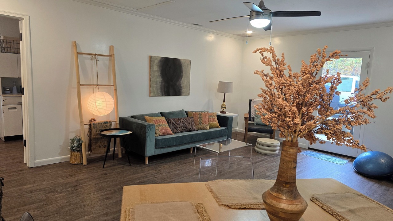 Photo of Livingroom in Stuart Heights - Rivermont
