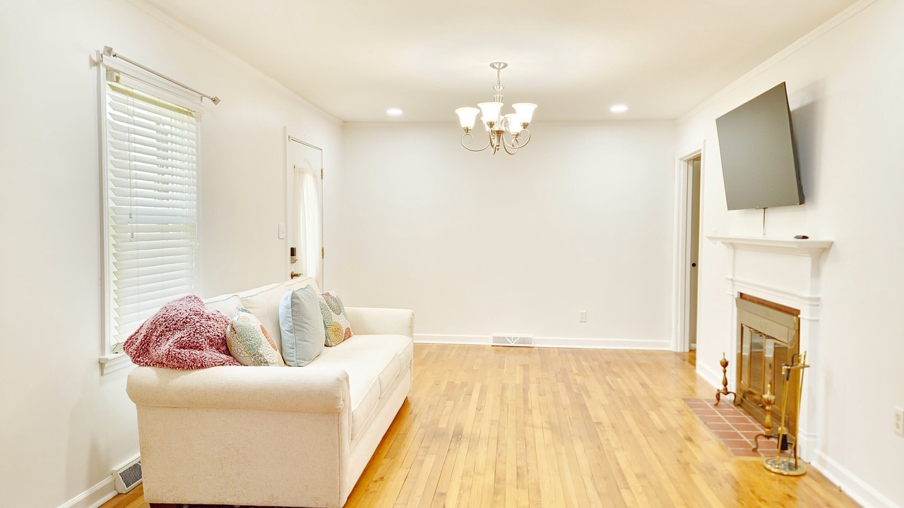Photo of Livingroom in Edenton