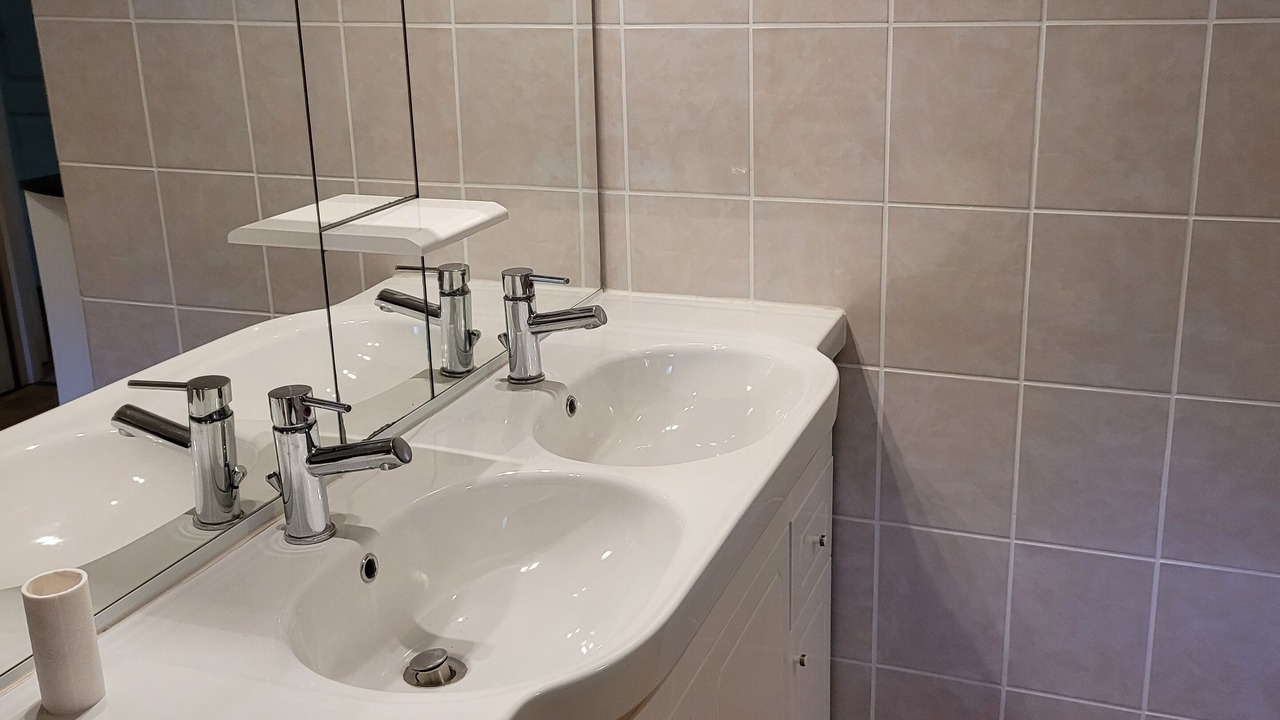 Photo of Bathroom in Clermont de Beauregard