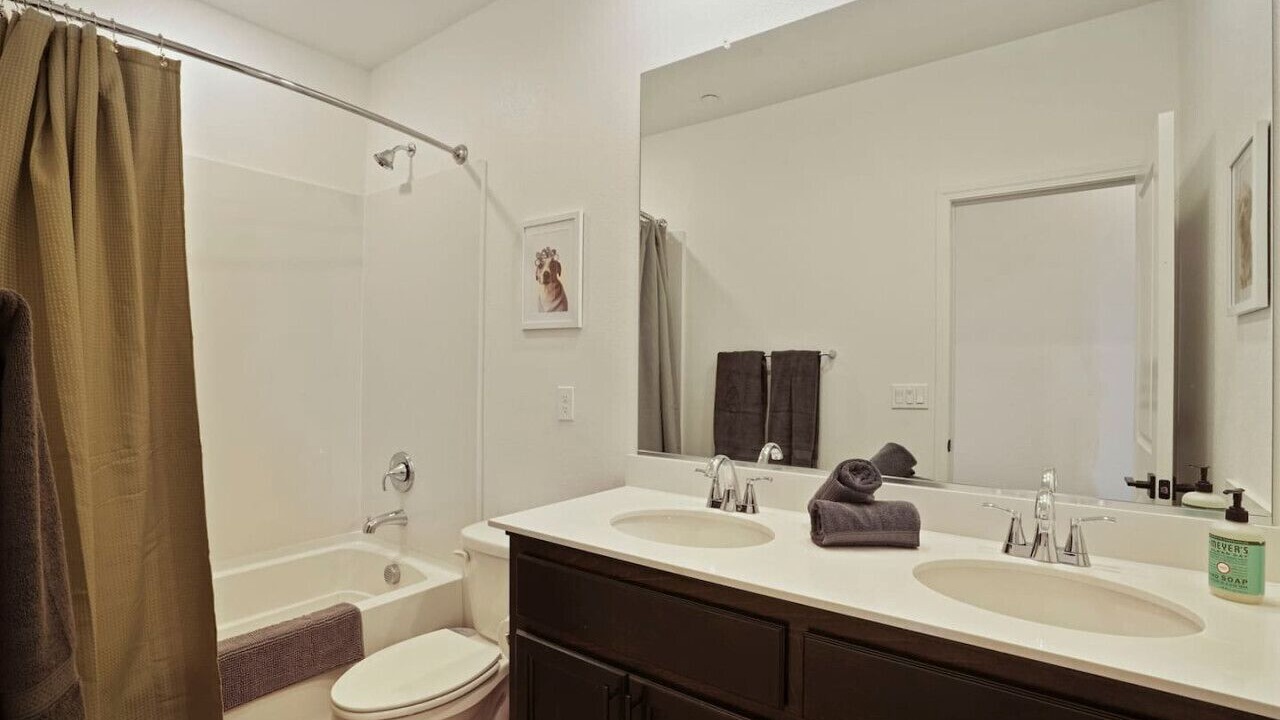 Photo of Bathroom in Lodi
