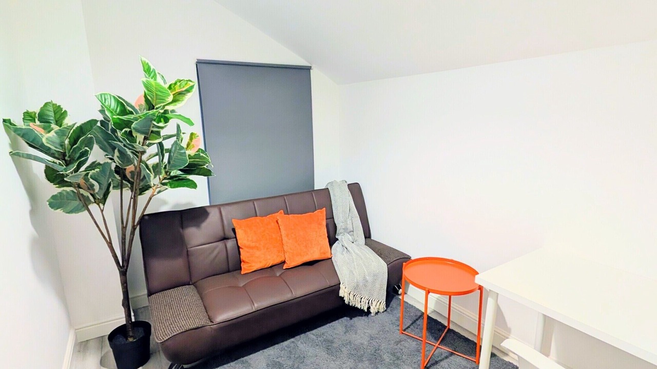 Photo of Others in Wainscot