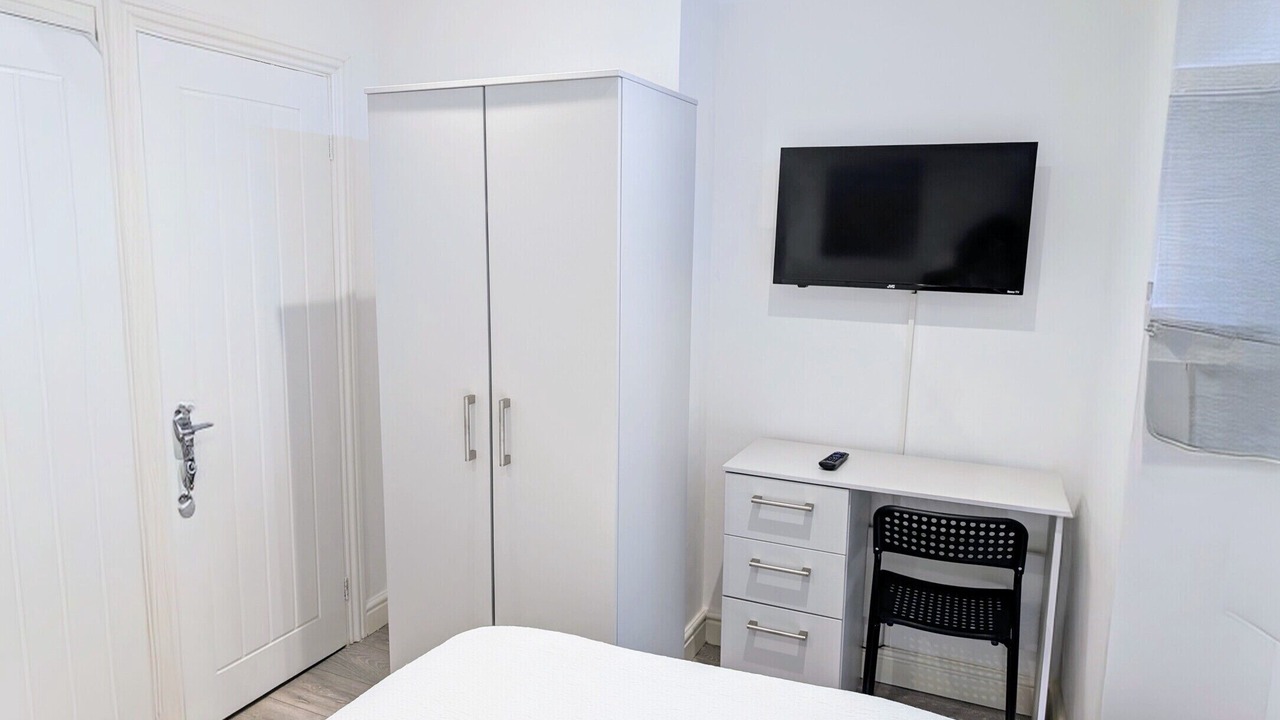 Photo of Others in Wainscot