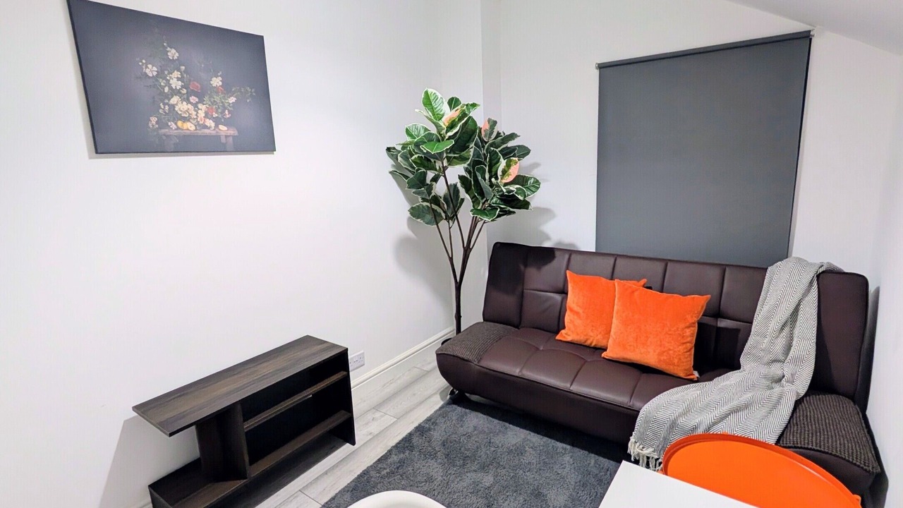 Photo of Others in Wainscot