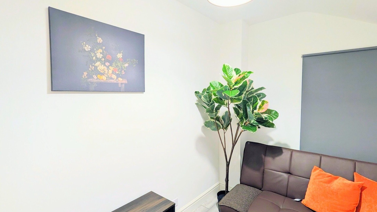 Photo of Others in Wainscot