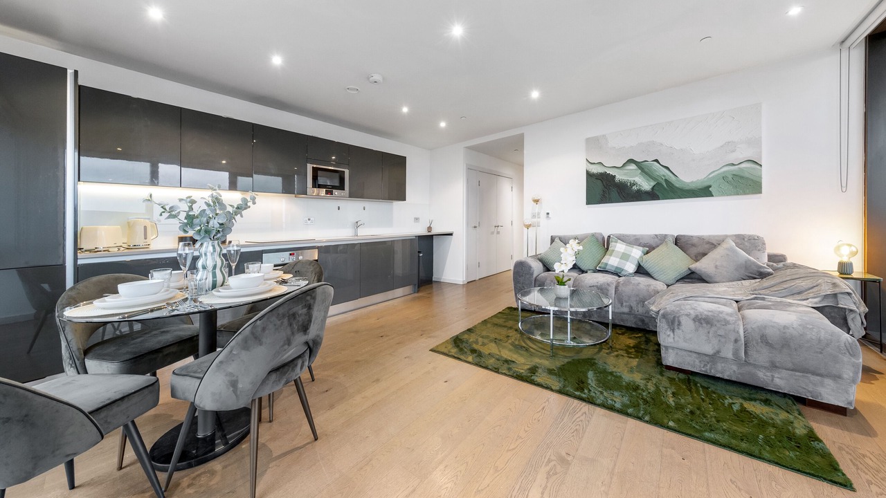 Photo of Others in Elephant and Castle