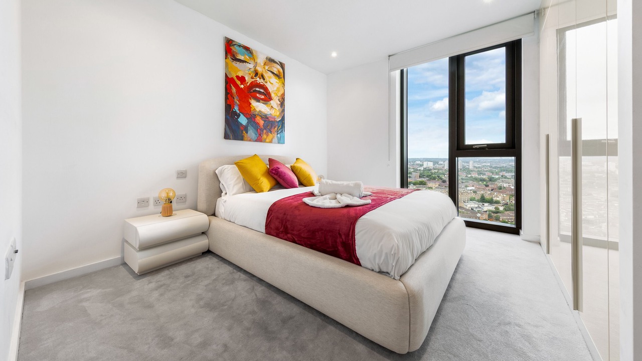 Photo of Others in Elephant and Castle