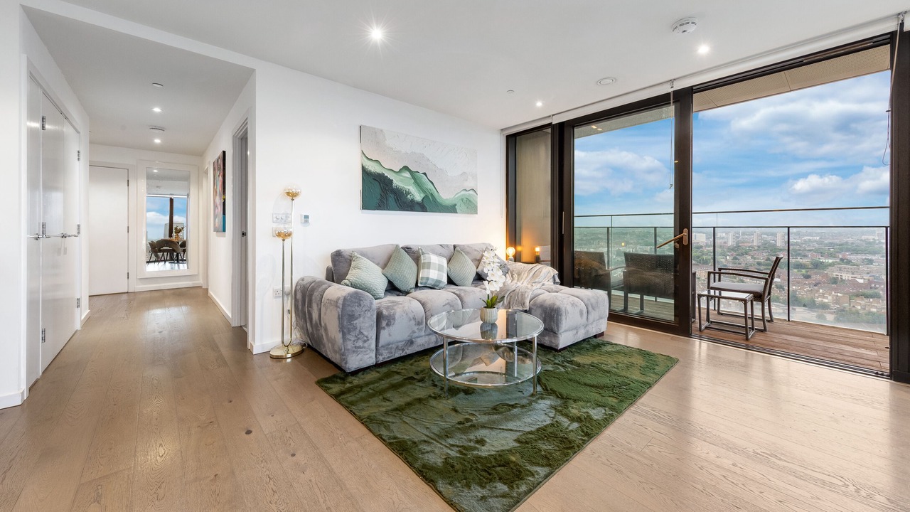 Photo of Others in Elephant and Castle