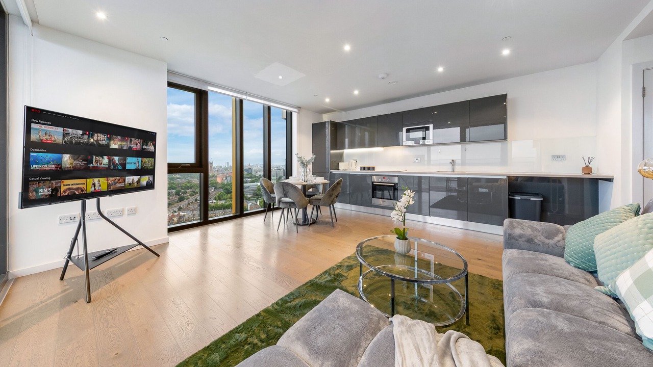 Photo of Others in Elephant and Castle