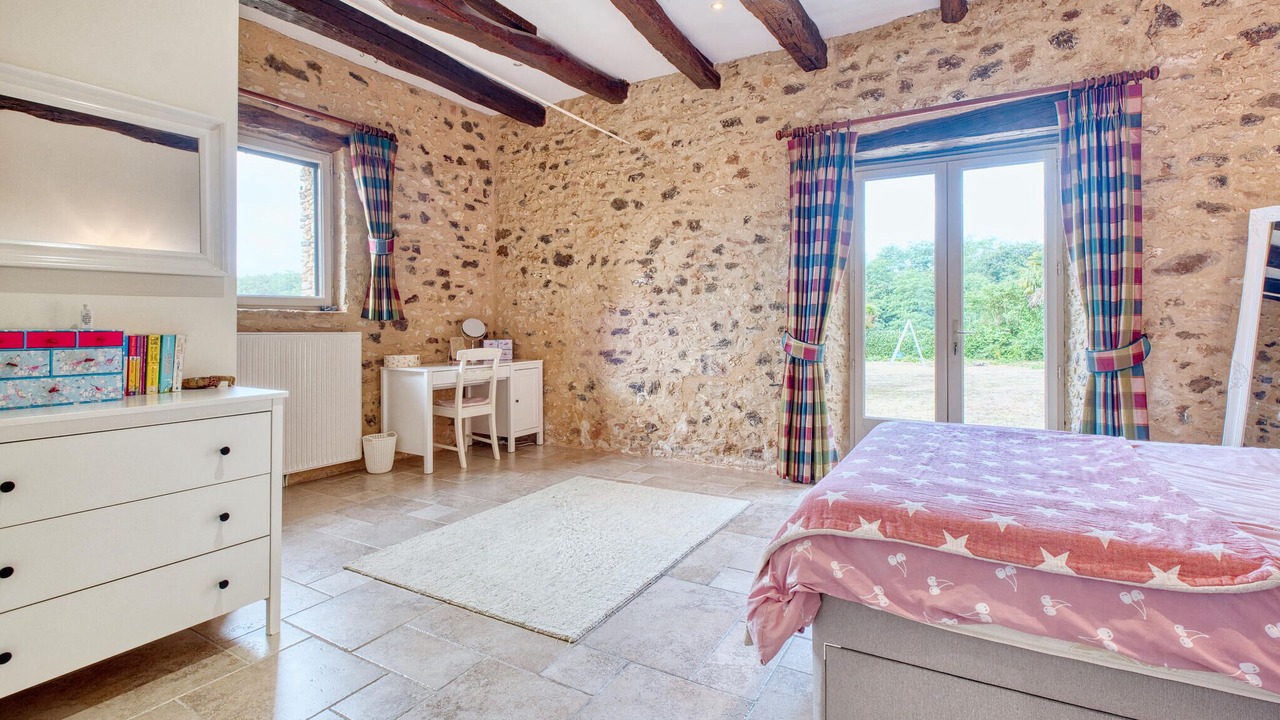 Photo of Others in Journiac