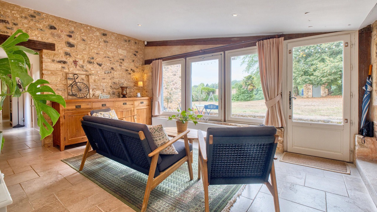 Photo of Others in Journiac