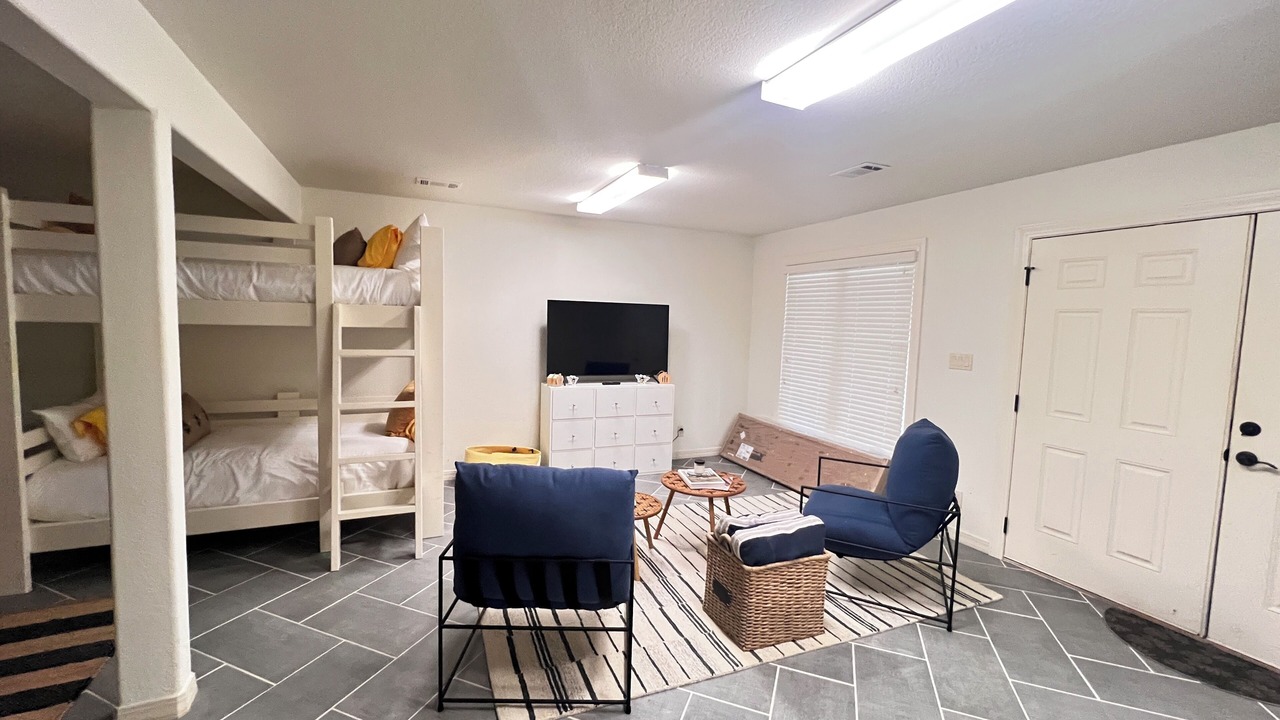 Photo of Bedroom in Mid America