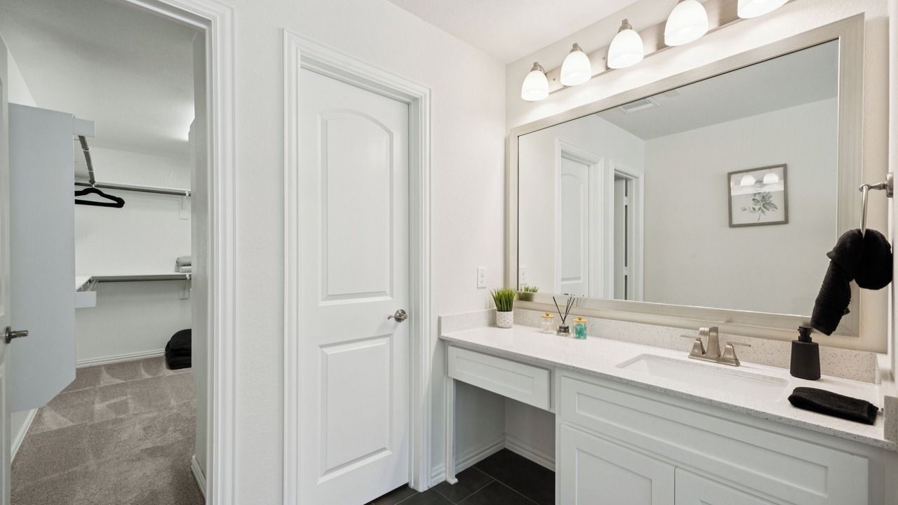 Photo of Bathroom in Farmers Branch