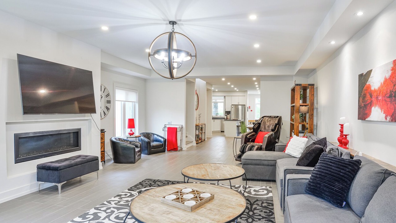 Photo of Livingroom in Gravenhurst