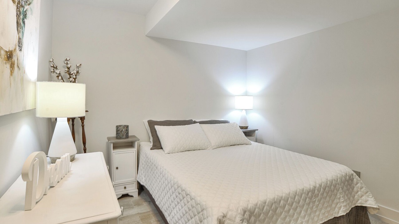 Photo of Bedroom in Gravenhurst