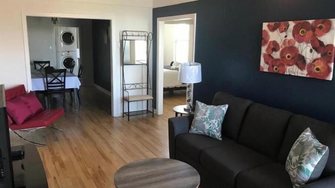 Photo of Livingroom in Waterford Valley