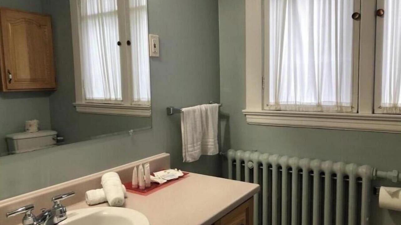 Photo of Bathroom in Waterford Valley