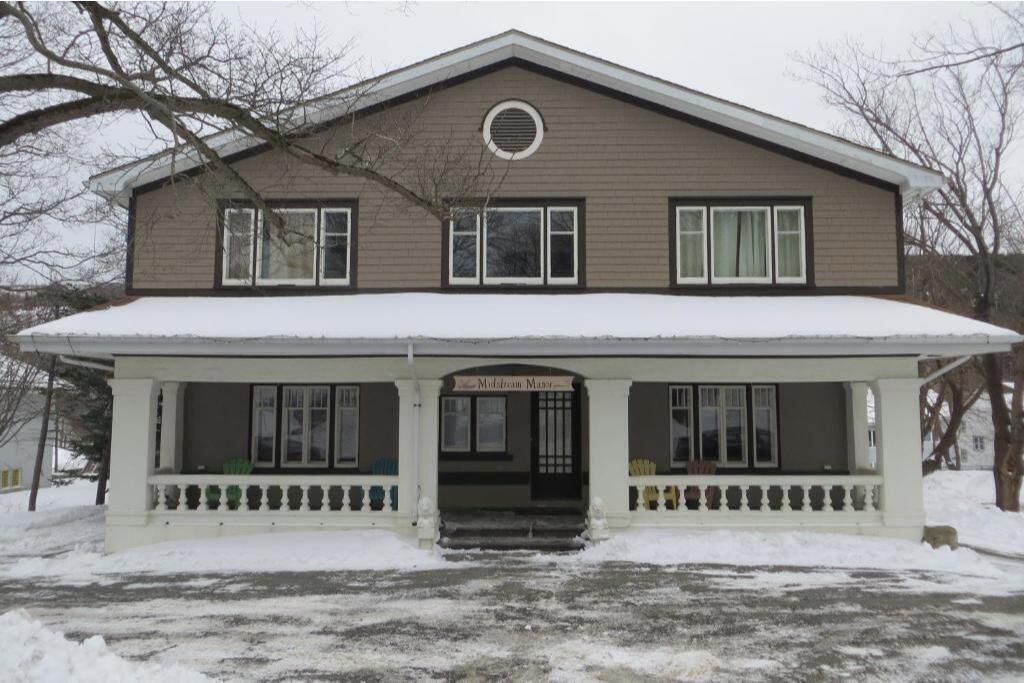 Photo of Outdoor in Waterford Valley