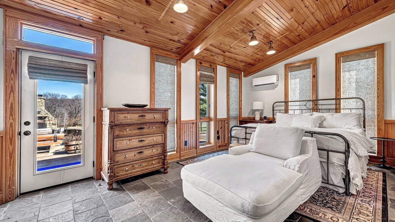 Photo of Livingroom in Fayetteville
