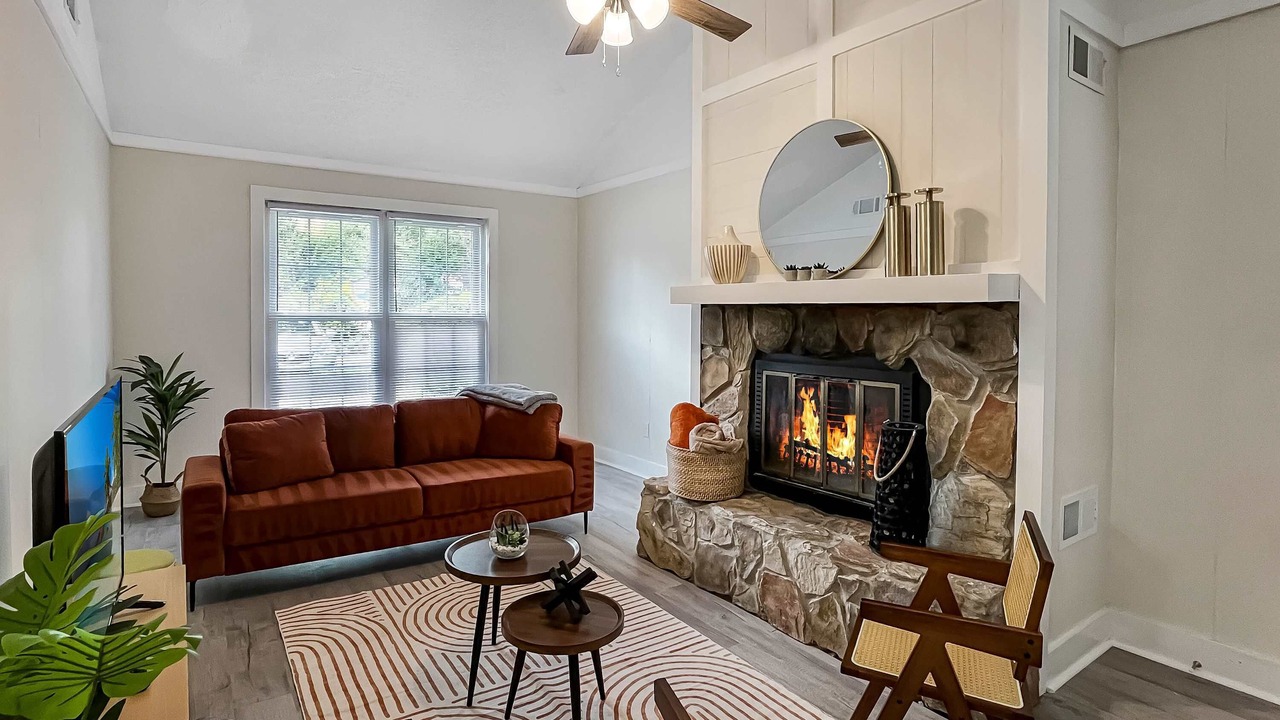 Photo of Livingroom in Pooler
