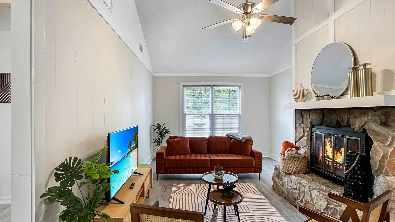 Photo of Livingroom in Pooler