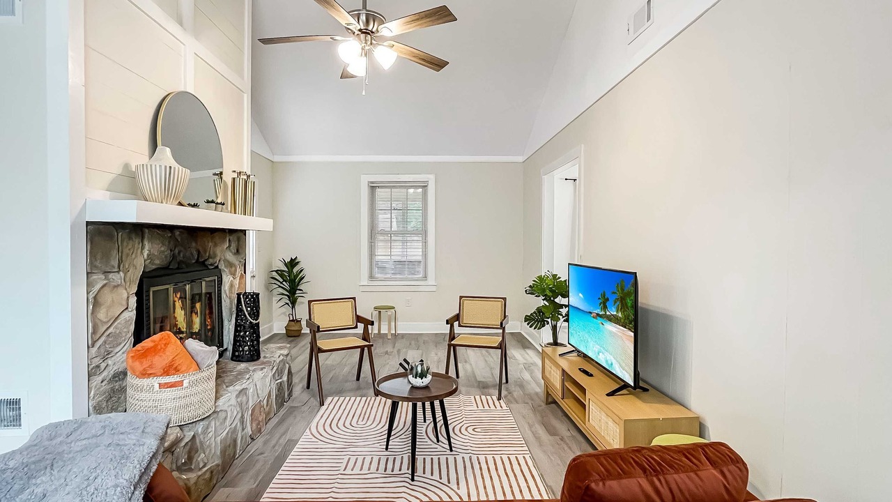 Photo of Livingroom in Pooler