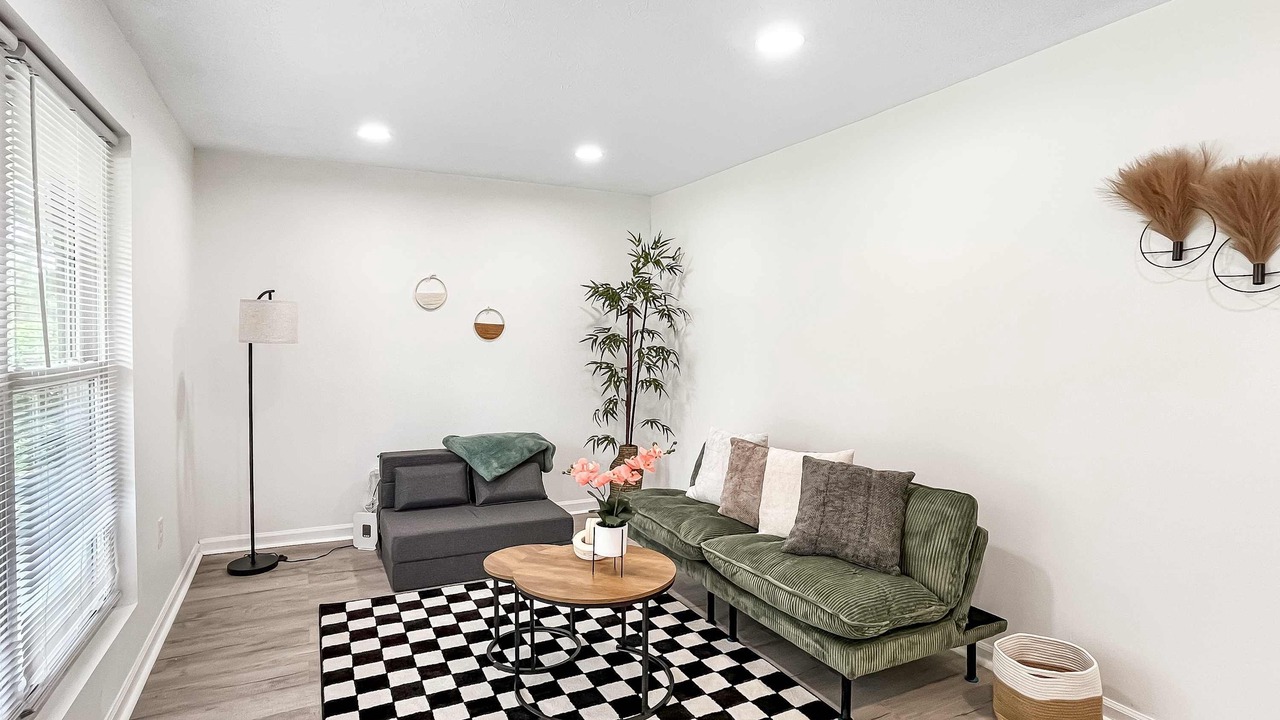 Photo of Livingroom in Pooler