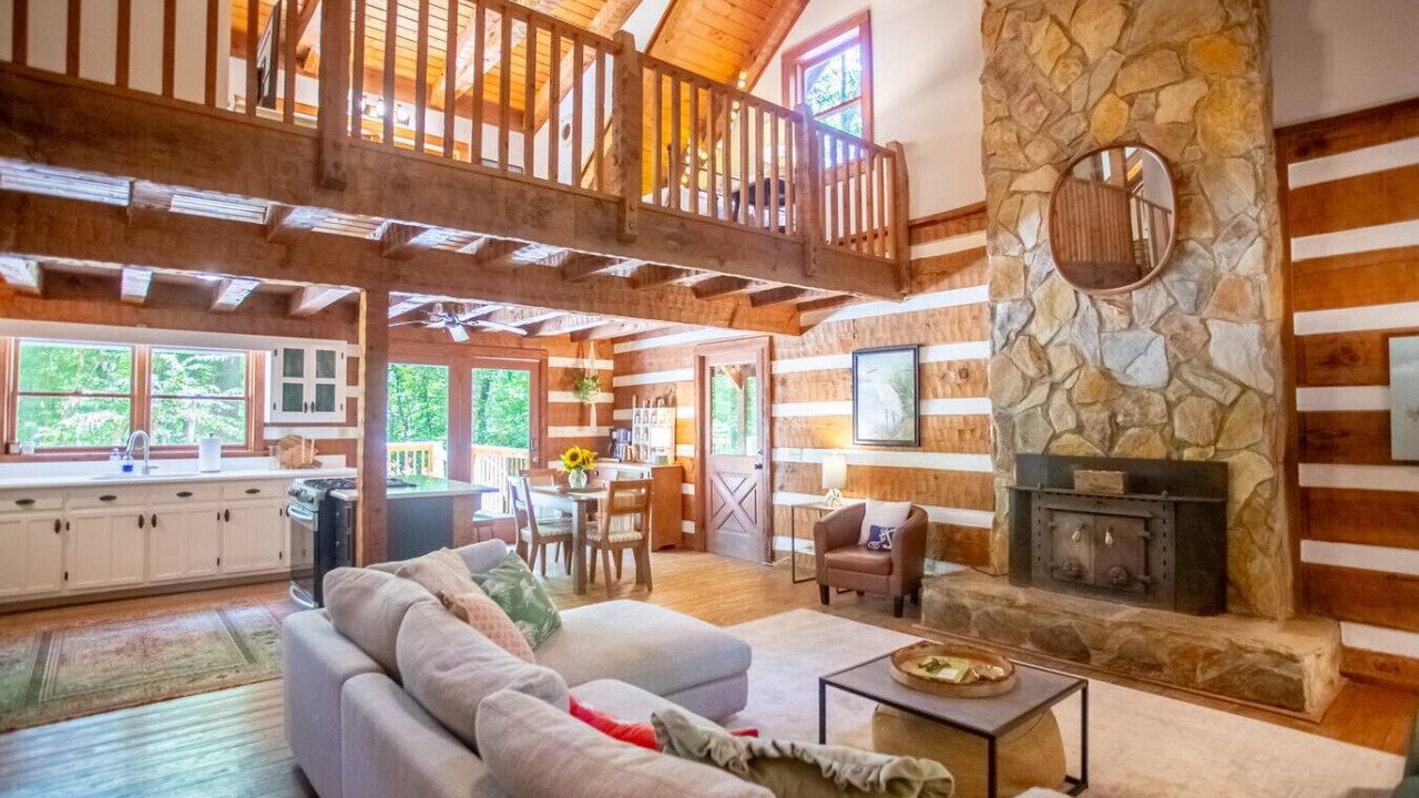 Photo of Bedroom in Elon