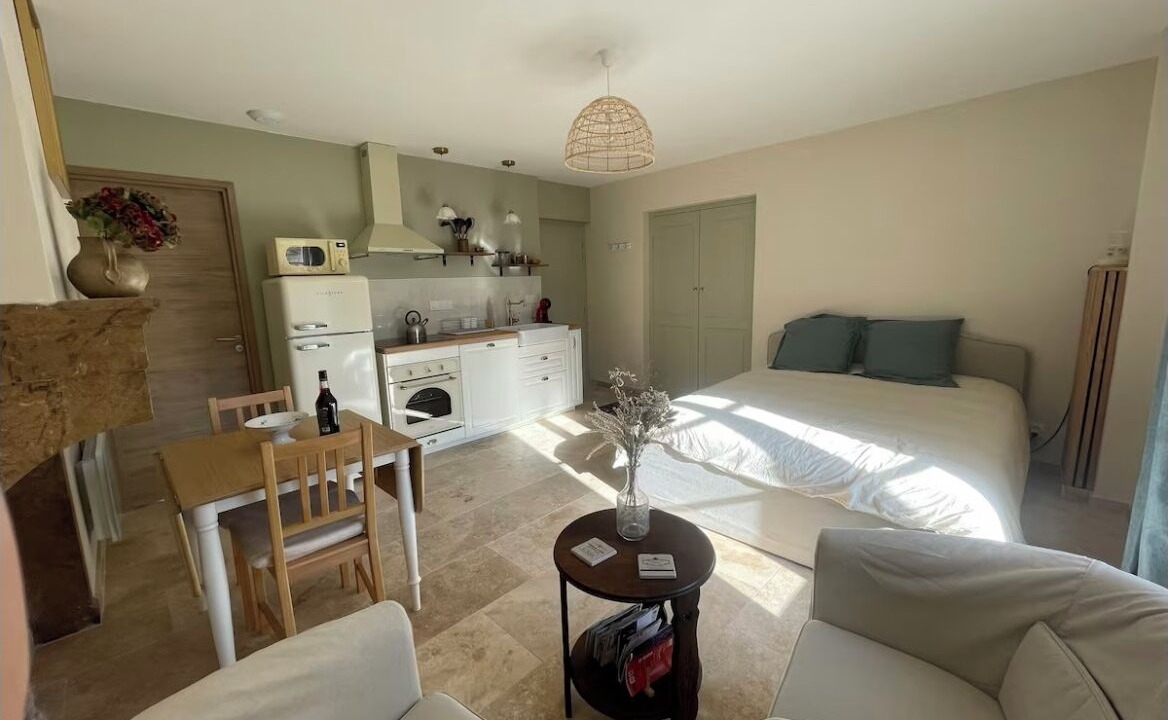 Photo of Bedroom in Pommard