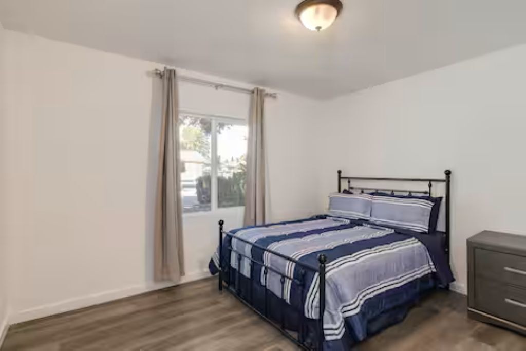 Photo of Bedroom in Woodburn