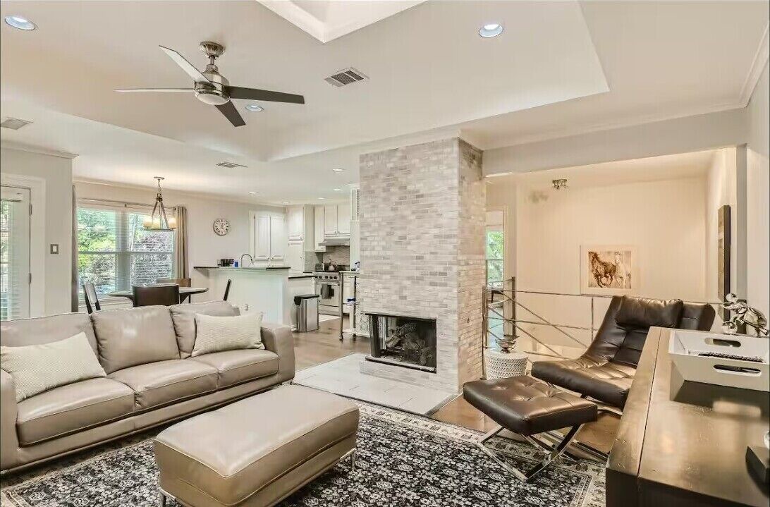 Photo of Livingroom in Oak Lawn